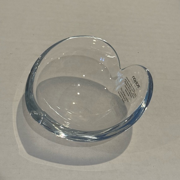 Nambe Crystal Heart Bowl new in box 4” Designer Sean O’Hara / Gorgeous - Picture 3 of 3